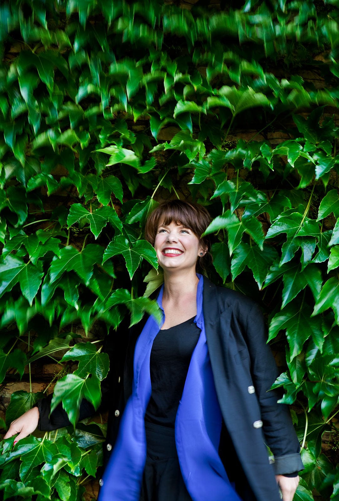 Anna Holm&eacute;n&auml;s &ndash; Konstn&auml;r och illustrat&ouml;r Foto: Emelie Aspl